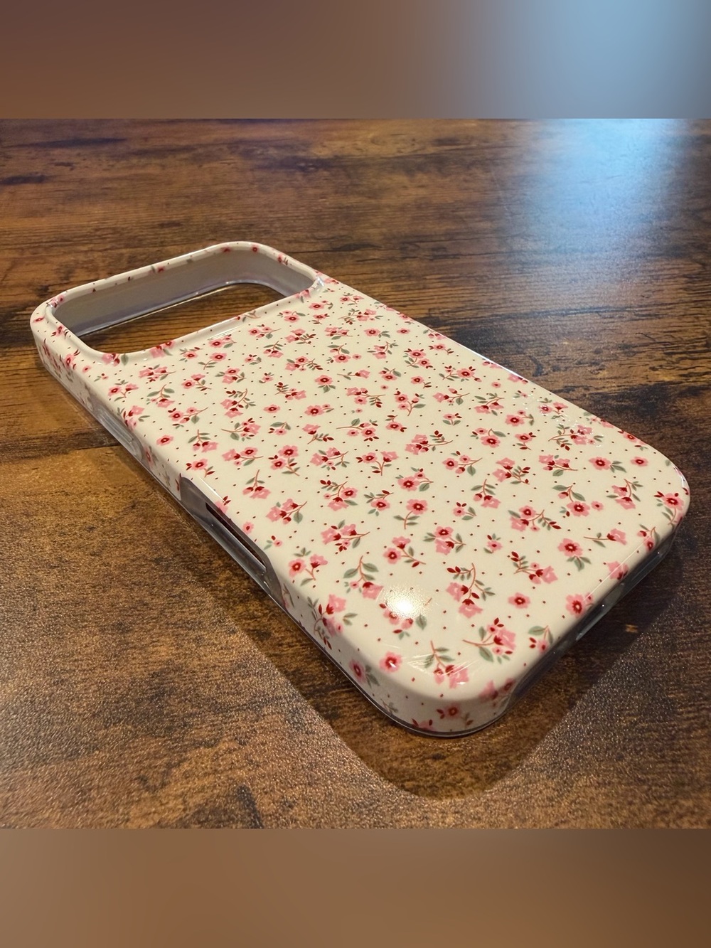 CASELY iPhone 17 Pro Classic + MagSafe Case - Cottage Charm - Picture 2 of 4